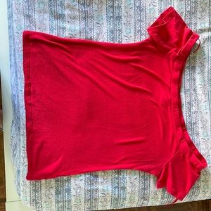 Red short sleeved top, good quality, very comfortable